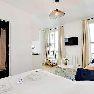 super-studio-4p-place-de-la-bastille-18-apartment.fr-paris.fr/